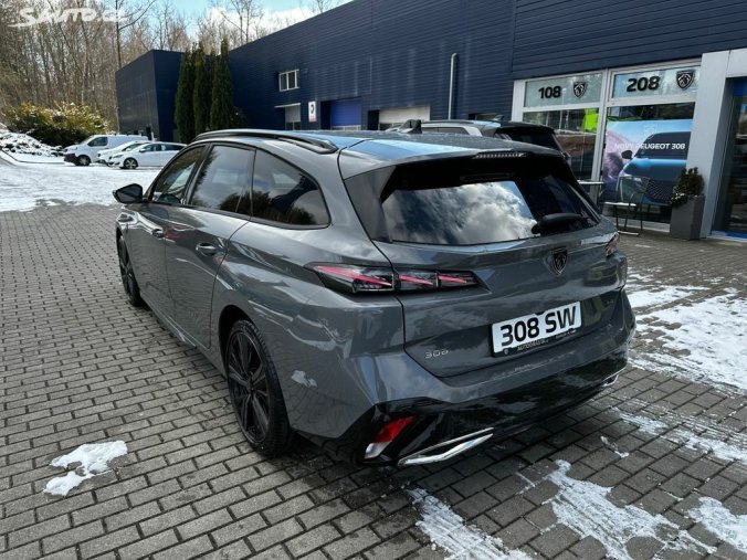 Peugeot 308, Peugeot 308 SW GT Hybrid 136 e-DCS6, barva šedá
