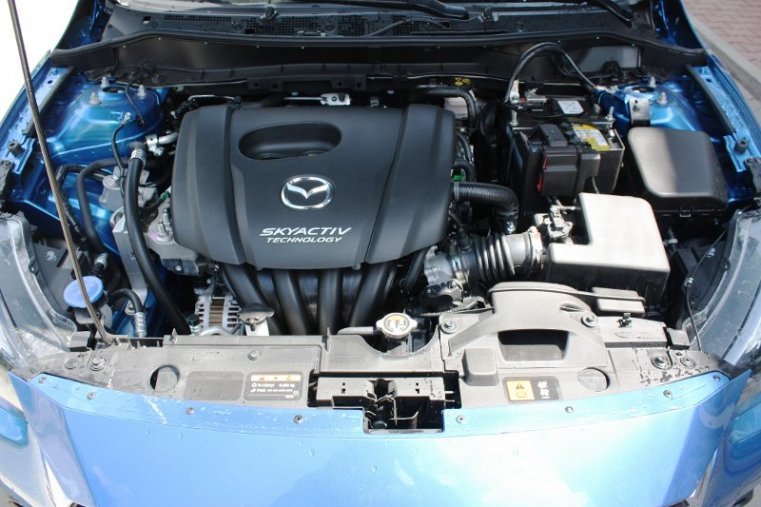 Mazda 2, SKYACTIV-G, barva modrá