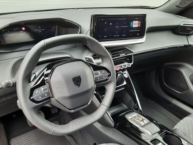 Peugeot 2008, Peugeot 2008 ALLURE Hybrid 145 e-DCS6, barva šedá