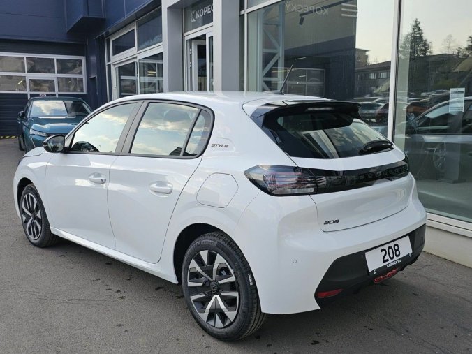 Peugeot 208, Peugeot 208 STYLE 1.2 PT 100K MAN6, barva bílá