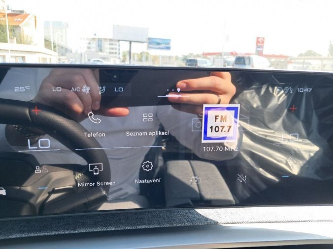 Peugeot 5008, Peugeot 5008 5008 GT Hybrid 145 e-DCS6, barva modrá