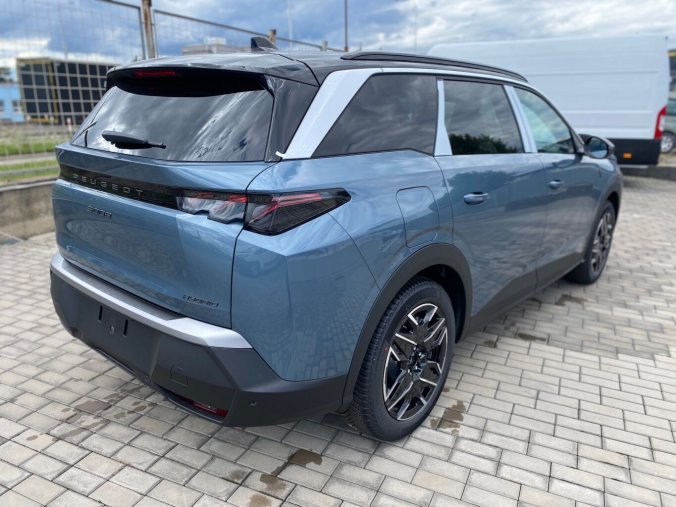Peugeot 5008, Peugeot 5008 GT Hybrid 145 e-DCS6- CELOROČNÍ PNEU - 2086, barva modrá