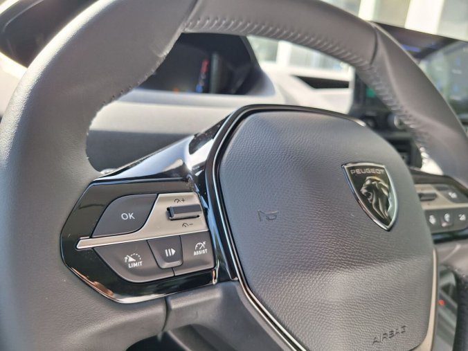 Peugeot Rifter, Peugeot Rifter LONG ALLURE 1.5 BHDi 130k EAT8, barva modrá