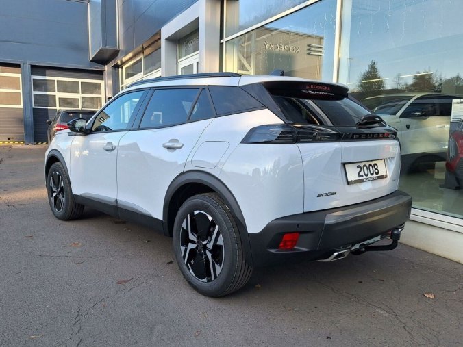 Peugeot 2008, Peugeot 2008 ALLURE 1.2 PT 130K EAT8, barva bílá