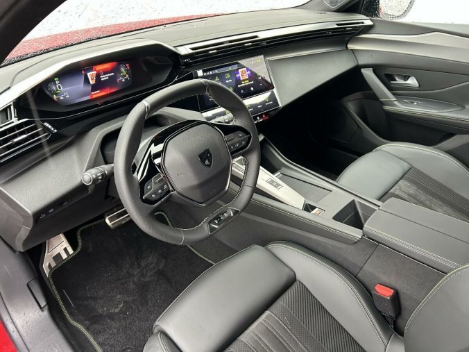 Peugeot 308, Peugeot 308 SW GT 1.5BlueHDi 130 EAT8, barva červená