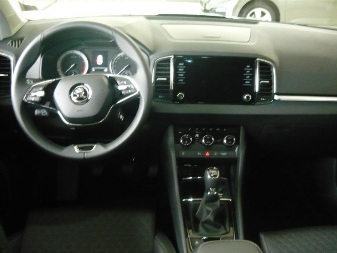 Škoda Karoq, 1,5 TSI 110 kW Style Plus, barva neuvedeno