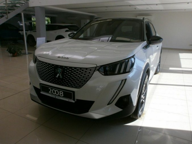 Peugeot 2008, e-GT 100 kW, barva bílá