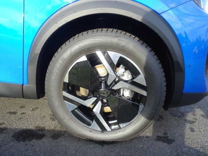 Peugeot 2008, GT 156k bat.54kWh TČ facelift, barva modrá