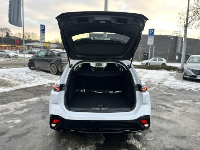 Peugeot 308, Peugeot 308 SW ALLURE Hybrid 145 e-DCS6, barva bílá