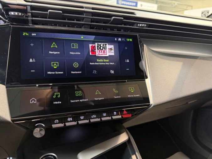 Peugeot 308, Peugeot 308 SW GT Hybrid 145 e-DCS6, barva červená