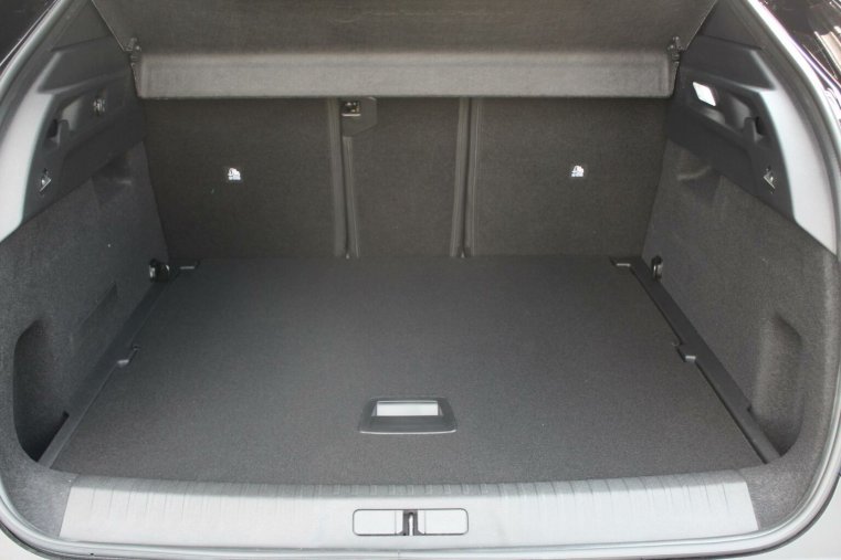 Peugeot 3008, Peugeot 3008 GT Hybrid 145k e-DCS6, barva modrá