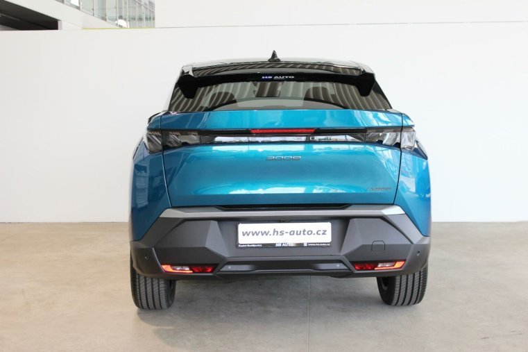 Peugeot 3008, Peugeot 3008 GT Hybrid 136 e-DCS6, barva modrá