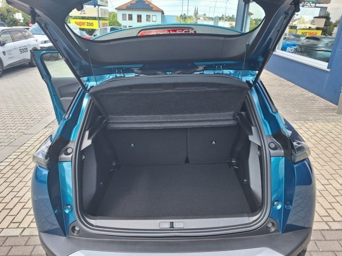 Peugeot 2008, Peugeot 2008 STYLE PureTech 100 M6, barva modrá