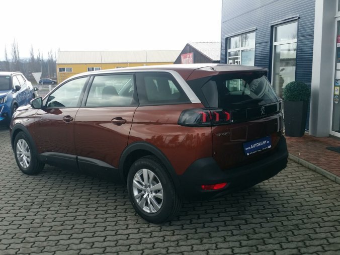 Peugeot 5008, Peugeot 5008 1,2 Active Pack 1,2 PT130k MAN6, barva hnědá
