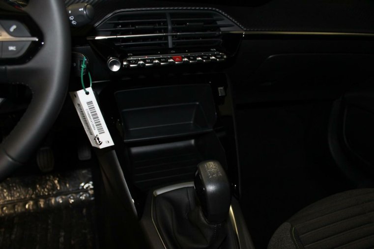 Peugeot 208, Peugeot 208 STYLE PureTech 100 MAN6, barva bílá