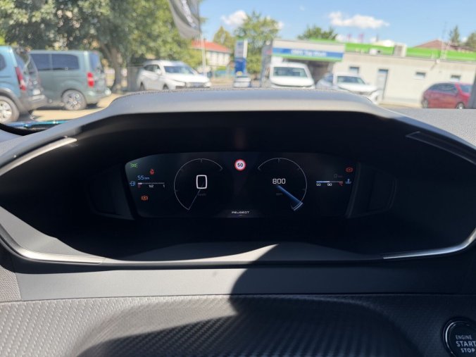 Peugeot 2008, Peugeot 2008 ALLURE Turbo 100 MAN6, barva modrá