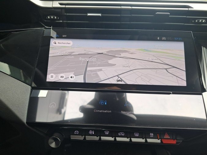 Peugeot 408, Peugeot 408 ALLURE Hybrid 145 e-DCS6, barva šedá