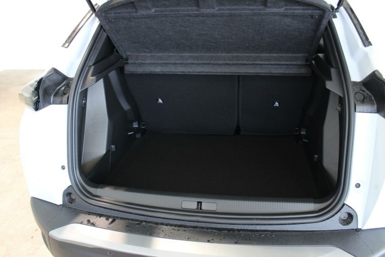 Peugeot 2008, Peugeot 2008 STYLE Elektromotor 100 kW/136k, barva bílá