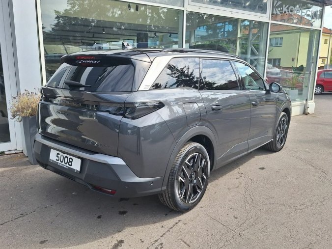 Peugeot 5008, Peugeot 5008 GT Hybrid 145 e-DCS6, barva šedá