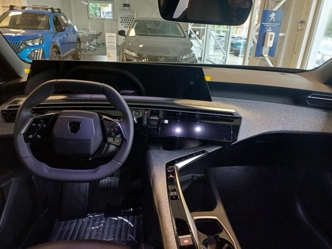 Peugeot 3008, Peugeot 3008 ALLURE Hybrid 145 e-DCS6, barva šedá
