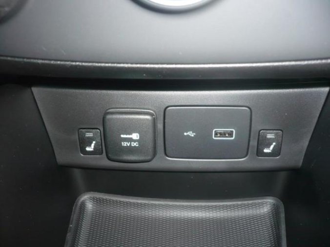Fiat Tipo, SW 1.4 95k Mirror, barva hnědá