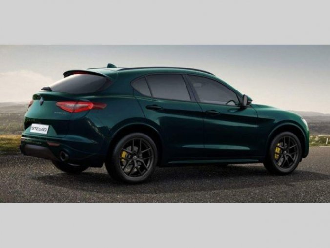 Alfa Romeo Stelvio, 2.0 Turbo 280k Q4 VELOCE, barva zelená