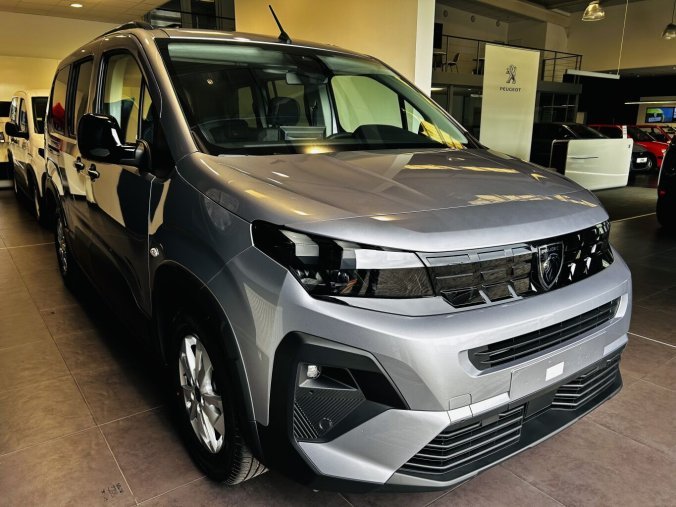 Peugeot Rifter, Peugeot Rifter LONG ALLURE DIESEL 130 MAN6, barva šedá