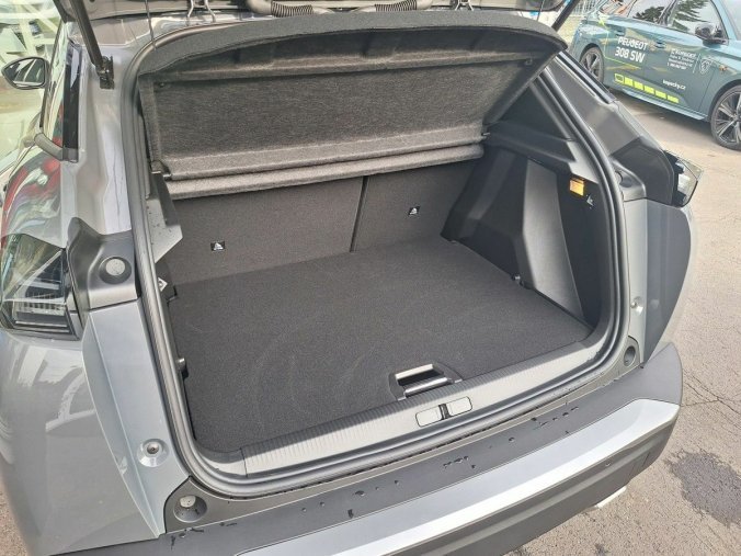 Peugeot 2008, Peugeot 2008 ALLURE 1.2 PT 100K MAN6, barva šedá