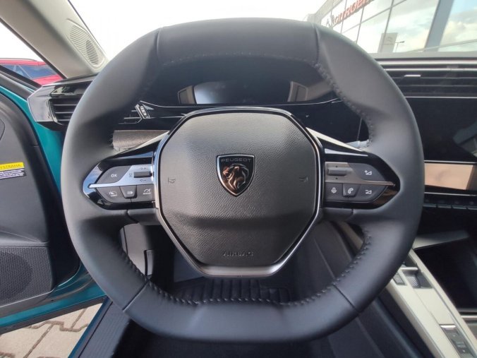 Peugeot 408, Peugeot 408 ALLURE Hybrid 145 e-DCS6, barva modrá