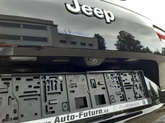 Jeep Grand Cherokee, L 3,6 V6 Summit 7 míst, barva černá