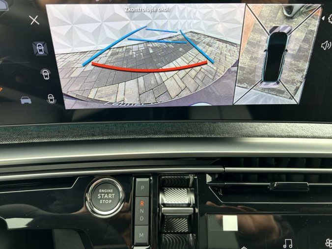 Peugeot 5008, Peugeot 5008 GT Hybrid 145 e-DCS6, barva stříbrná