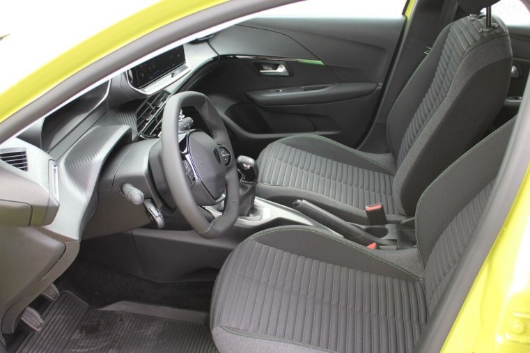 Peugeot 208, Peugeot 208 ACTIVE PureTech 75 S&S MAN5, barva bílá