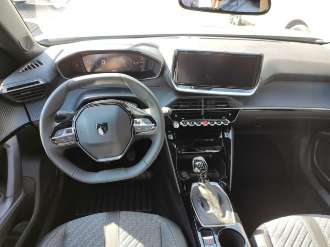 Peugeot 2008, Peugeot 2008 ALLURE 1.2 100k MAN6, barva stříbrná