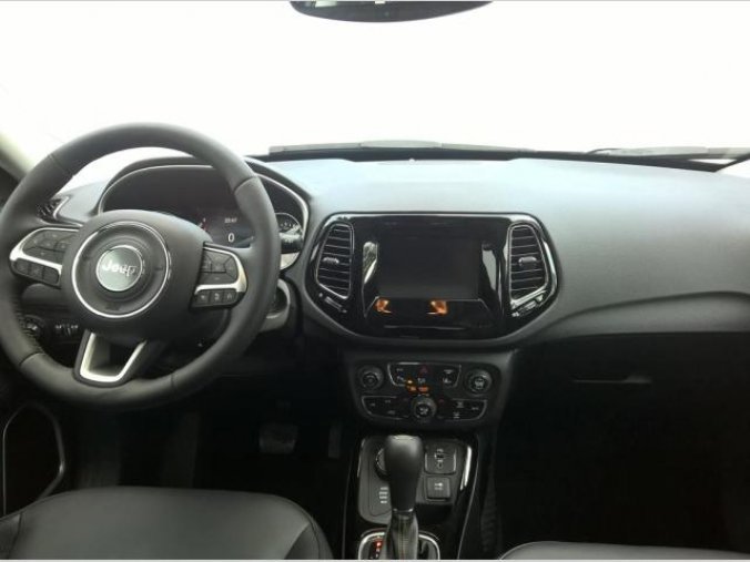 Jeep Compass, 1.3 130 PS NIGHT EAGLE skladem, barva bílá