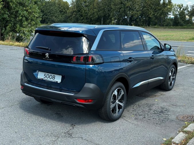 Peugeot 5008, Peugeot 5008 ALLURE PACK BlueHDi 130 S&S EAT8, barva modrá