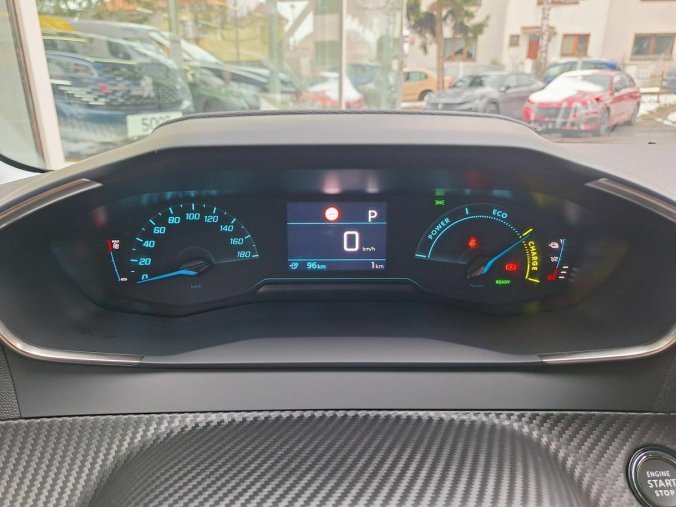 Peugeot 208, Peugeot 208 e-ALLURE Elektromotor 100 kW/1, barva červená