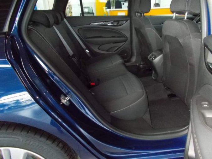 Opel Insignia, Elegance Sports Tourer 2.0 CDT, barva modrá