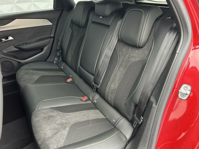 Peugeot 308, Peugeot 308 SW GT 1.5BlueHDi 130 EAT8, barva červená