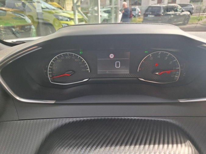 Peugeot 2008, Peugeot 2008 STYLE 1.2 PT 100K MAN6, barva modrá
