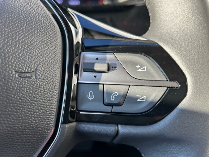Peugeot 308, Peugeot 308 SW ALLURE PureTech 130 AT, barva modrá