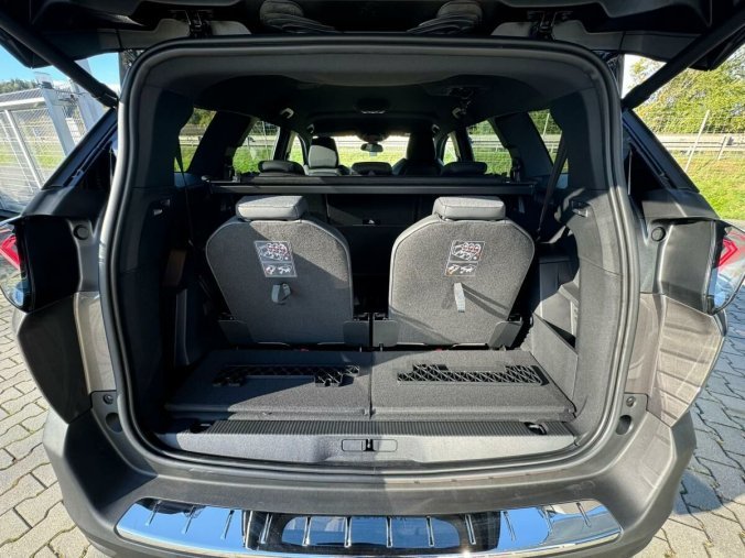 Peugeot 5008, Peugeot 5008 ALLURE PACK BlueHDi 130 EAT 8, barva šedá