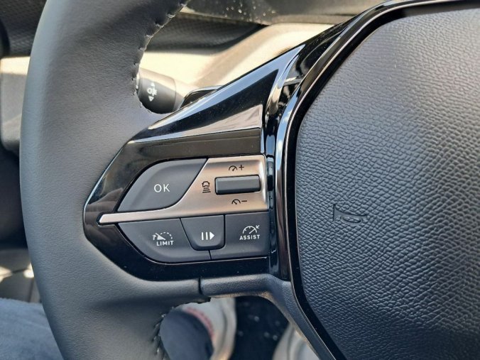 Peugeot 308, Peugeot 308 308 SW STYLE Hybrid 136 e-DCS6, barva modrá