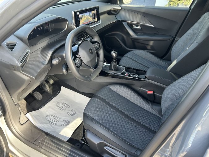 Peugeot 2008, Peugeot 2008 ALLURE PureTech 100 MAN6, barva šedá