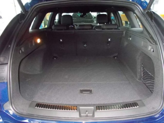 Opel Insignia, Elegance Sports Tourer 2.0 CDT, barva modrá