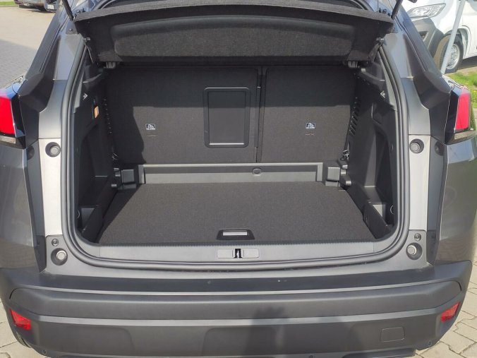 Peugeot 3008, Peugeot 3008 ACTIVE PACK 1.2  130k AUT8, barva šedá