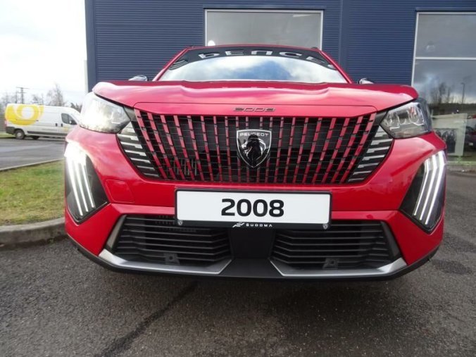 Peugeot 2008, Peugeot 2008 ALLURE Hybrid 145k e-DCS6, barva červená