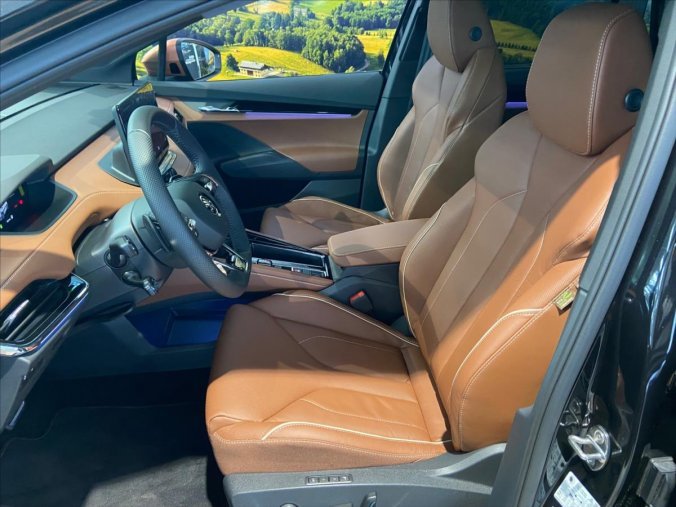 Škoda Enyaq iV, 1,0 iV 150 kW Founders Edition, barva černá