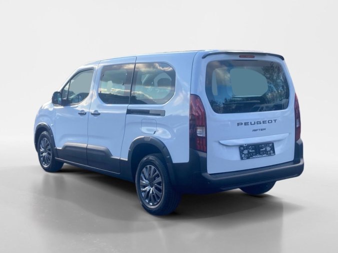 Peugeot Rifter, Peugeot Rifter LONG ALLURE BlueHDi 130 EAT8, barva bílá