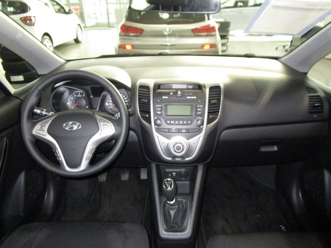 Hyundai i20, 1,4 CVVT 66 kW (95 NAT) 5 st. man, barva modrá