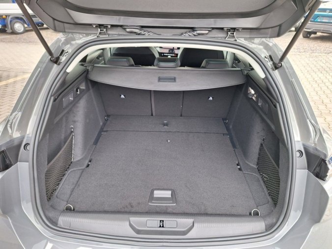 Peugeot 308, Peugeot 308 SW ALLURE BHDi 130 EAT8, barva šedá